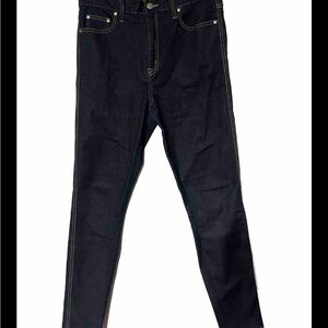 Dejour Women’s Size 13 High Waist Blue Zipper Up, 5 Pockets Blue Jeans.